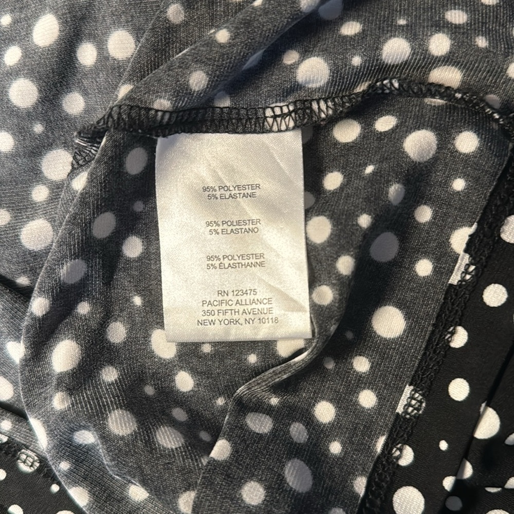 Jones New York polka dot sleeveless blouse - gathered front - sz medium - Picture 6 of 7
